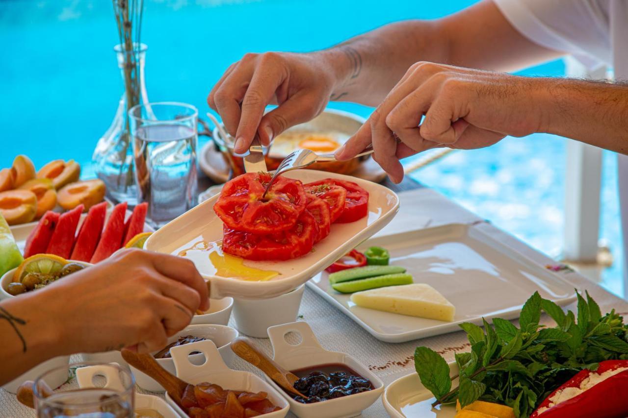 Anit Konak Alaçatı Luaran gambar